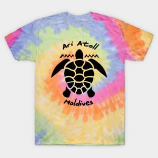 Ari Atoll, Maldives - Swimming with Sea Turtles T-Shirt